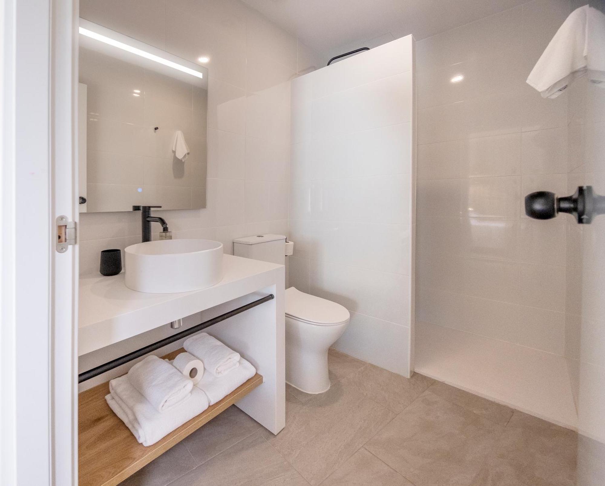 Tres Tocs Hotel Ситадела Екстериор снимка